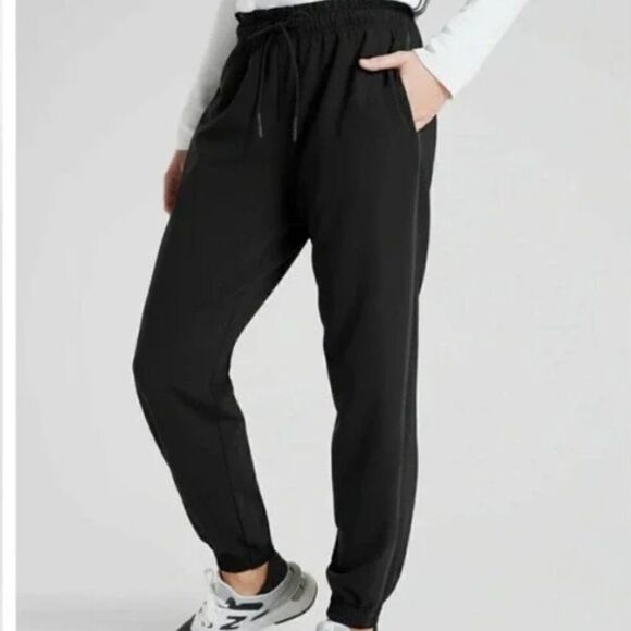Athleta Pants - ATHLETA Metropolis Jogger Black Size 6